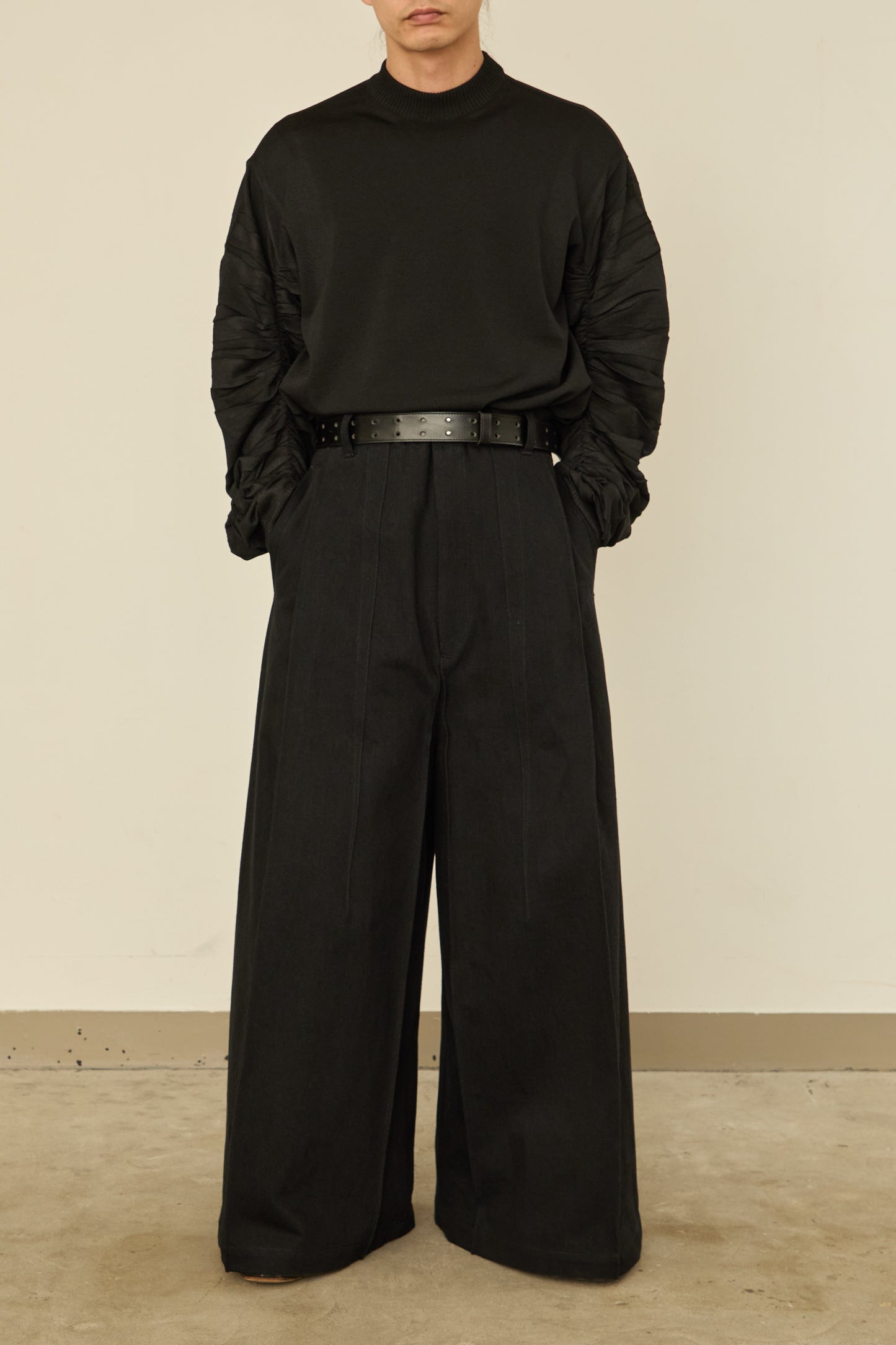 i'm here : " BOX " DENIM PANTS : / BLACK
