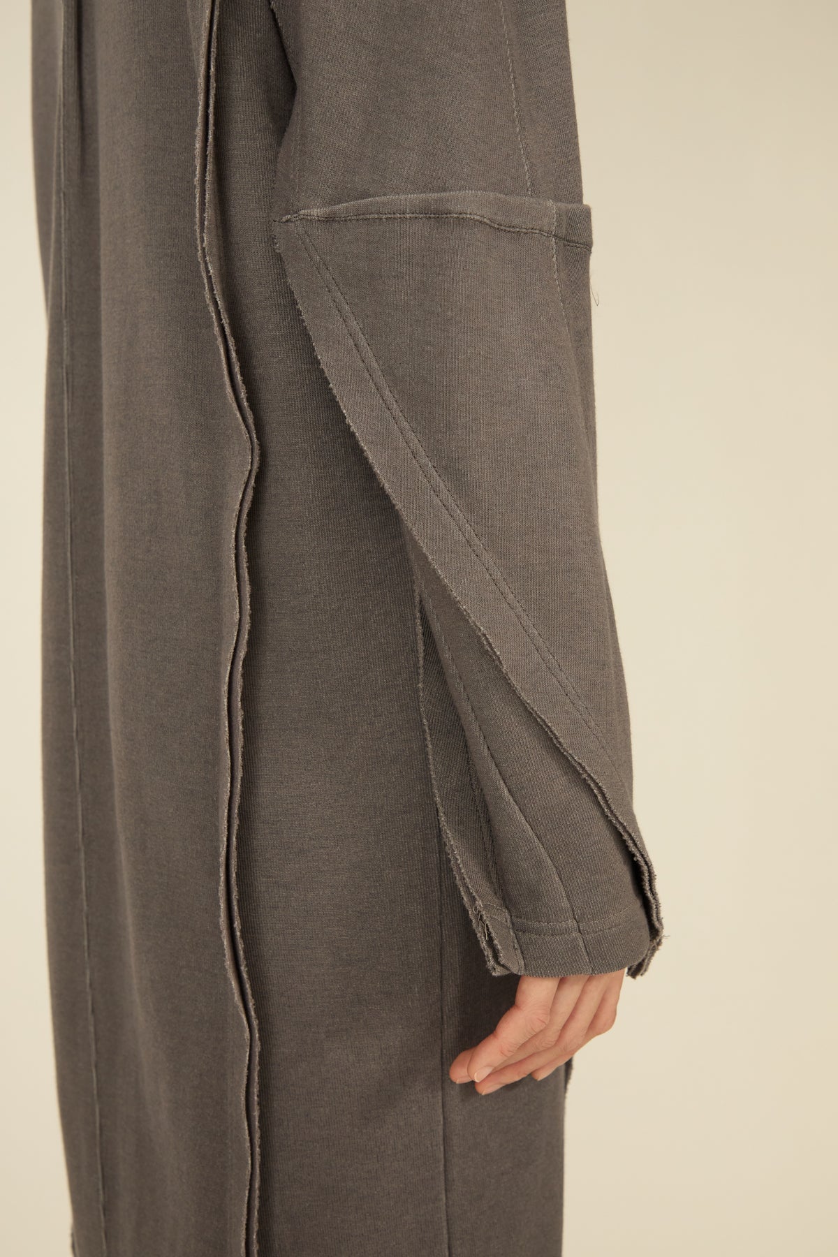 i'm here : " SLIT " JERSEY : ONE PIECE / GRAY