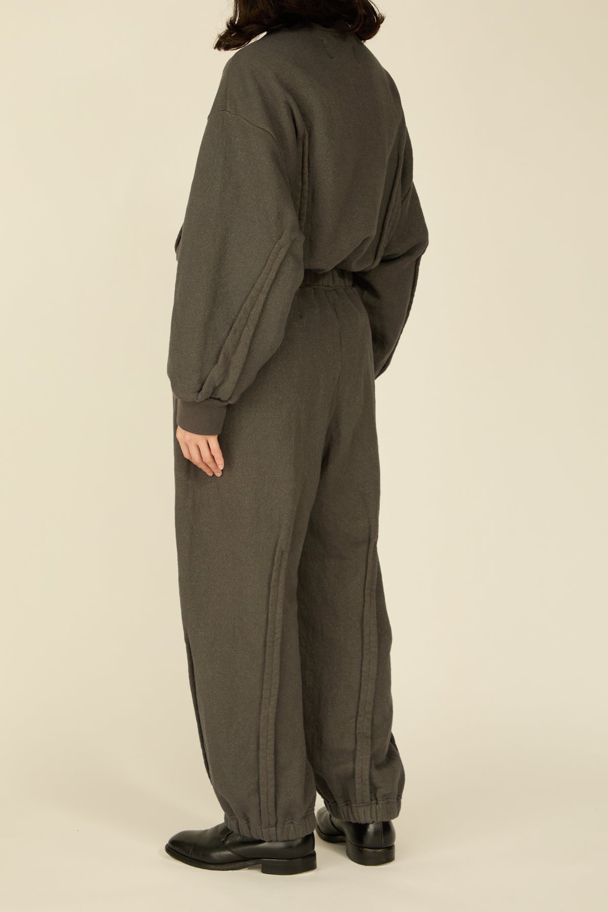 i'm here : " METAL " SWEAT PANTS : / GRAY