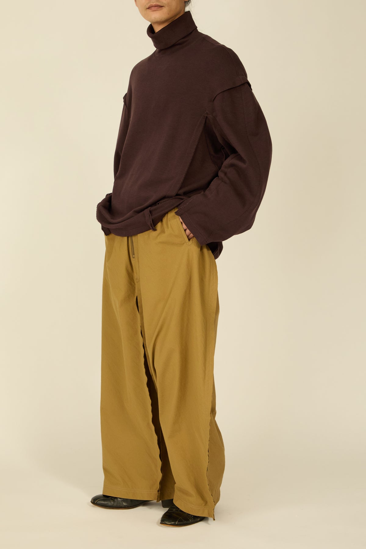 i'm here : " SLIT " JERSEY : / BROWN