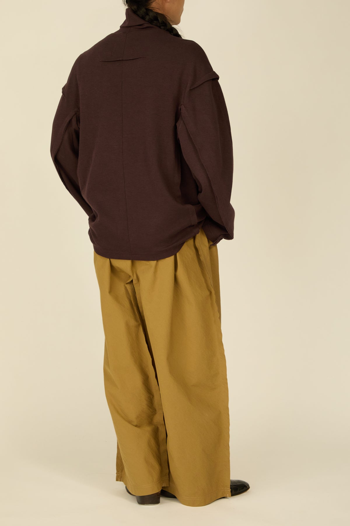 i'm here : " SLIT " JERSEY : / BROWN
