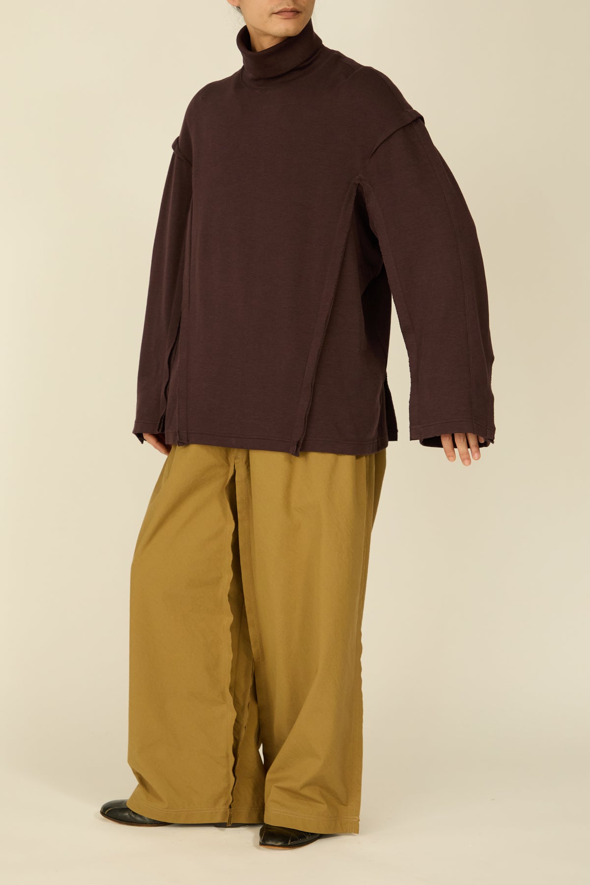 i'm here : " SLIT " JERSEY : / BROWN
