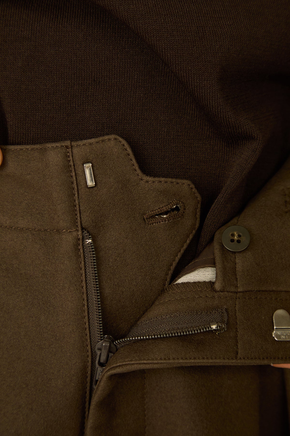 i'm here : " COTTON LEATHER " PANTS : / BROWN