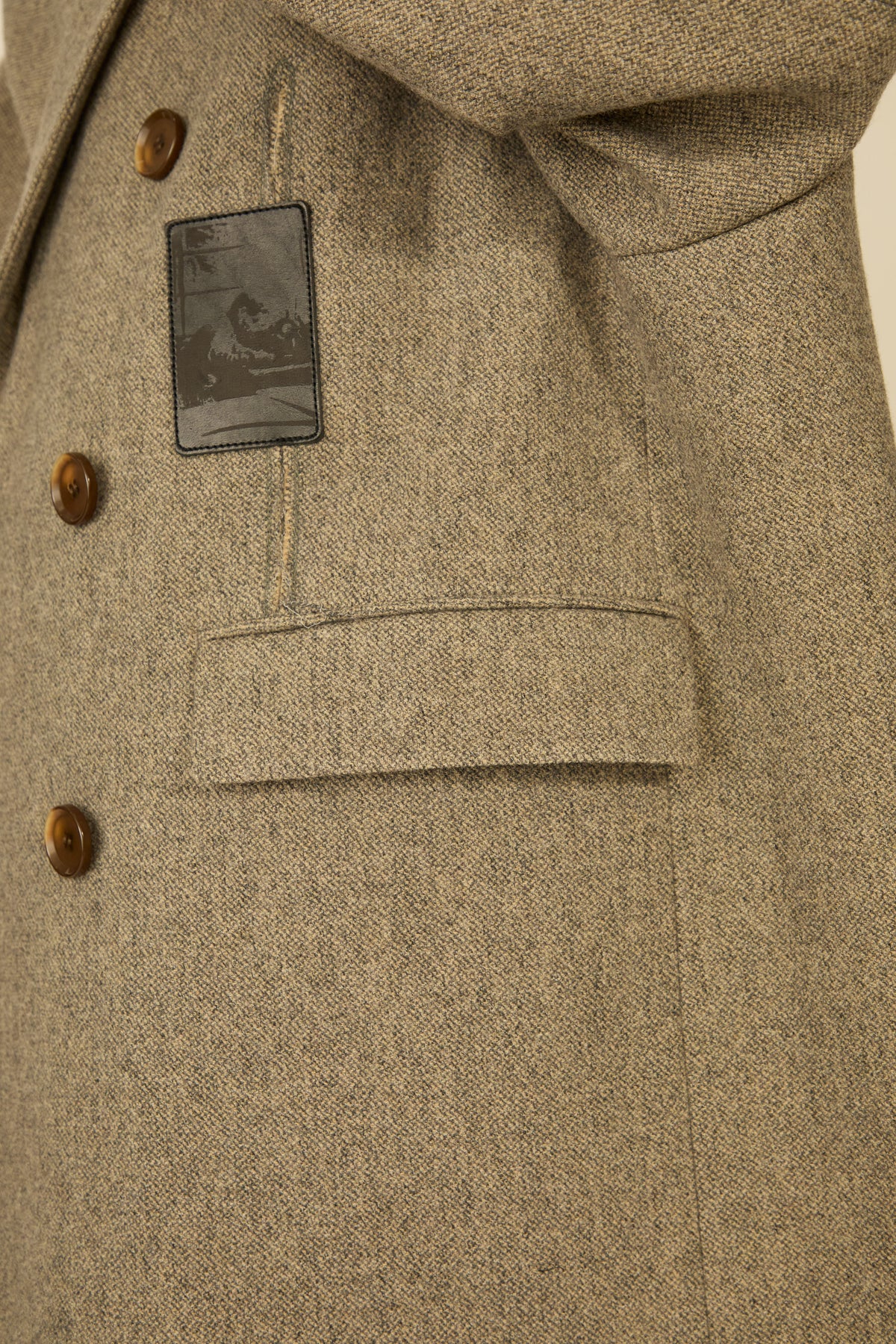 i'm here : GRANDPA COAT : / KHAKI