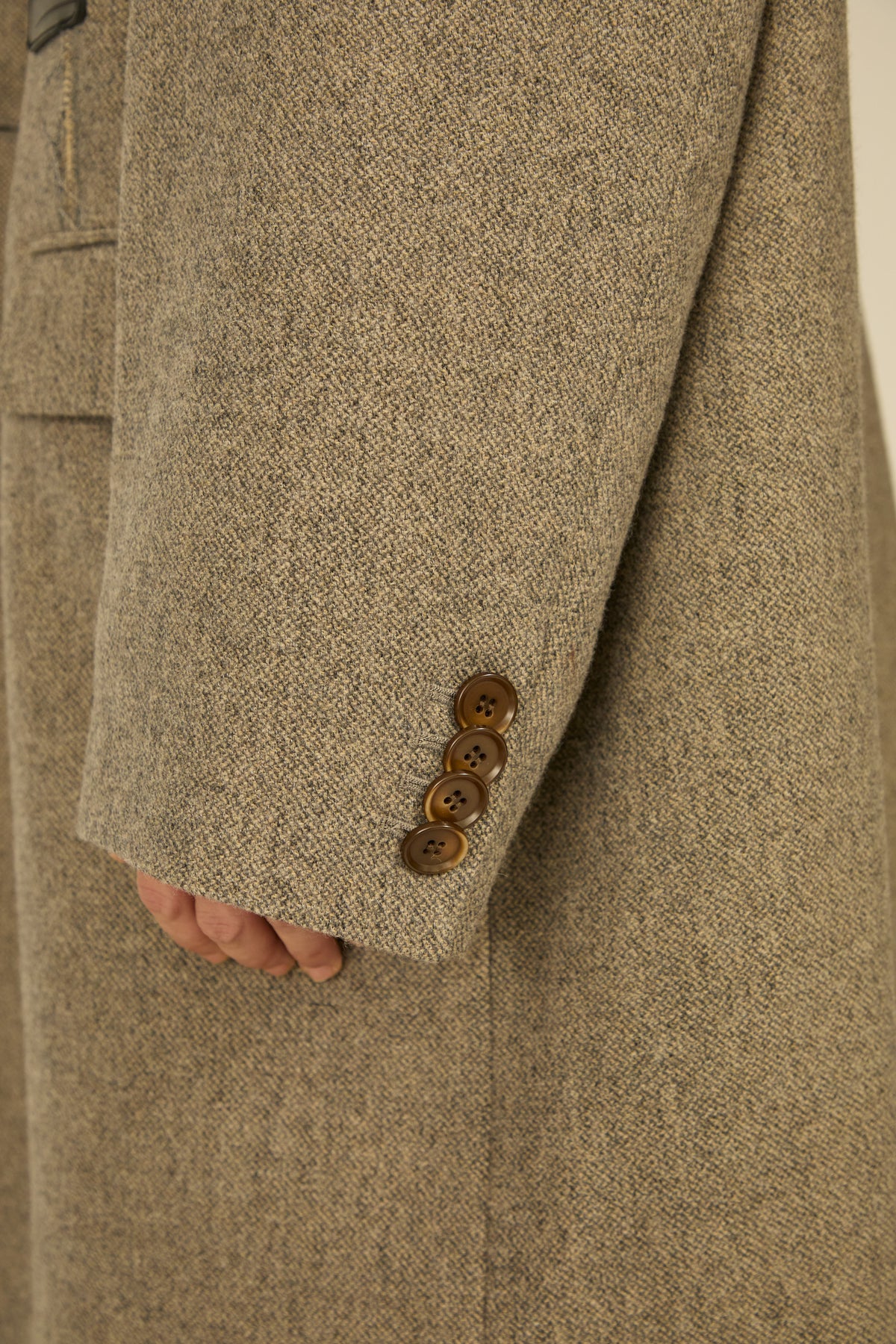 i'm here : GRANDPA COAT : / L.GRAY