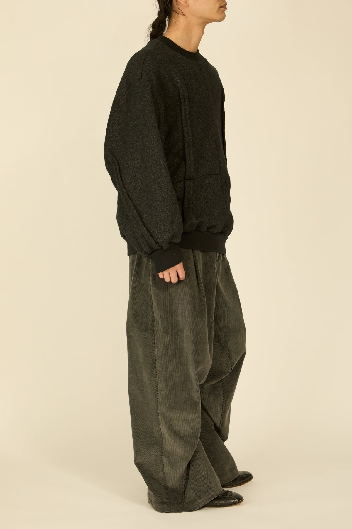 i'm here : " METAL " SWEAT SHIRT : / BLACK