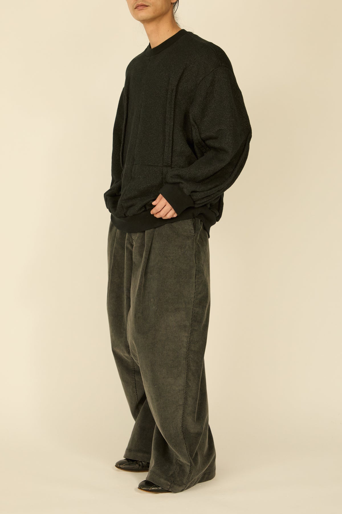 i'm here : " METAL " SWEAT SHIRT : / BLACK