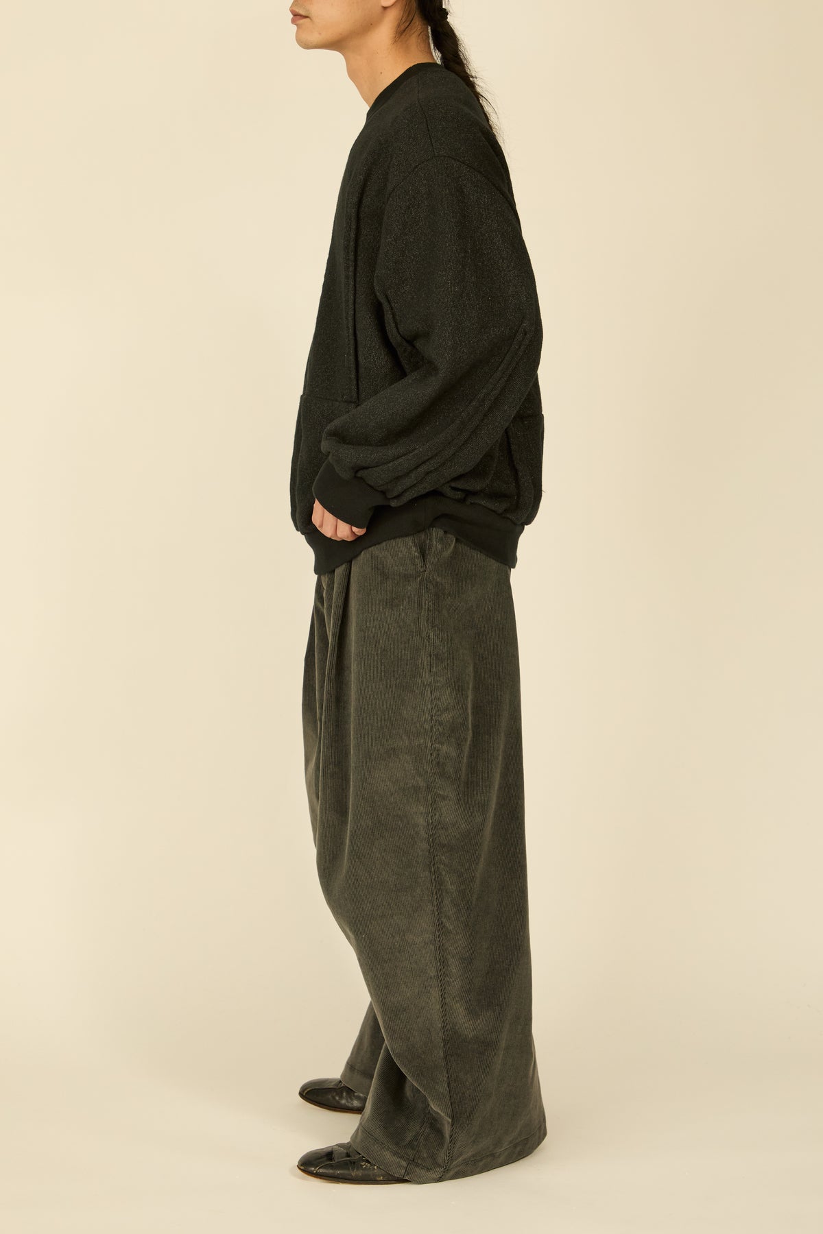 i'm here : " METAL " SWEAT SHIRT : / BLACK