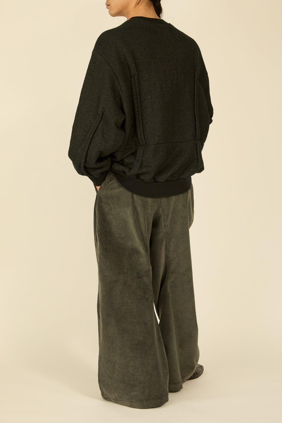 i'm here : " METAL " SWEAT SHIRT : / BLACK