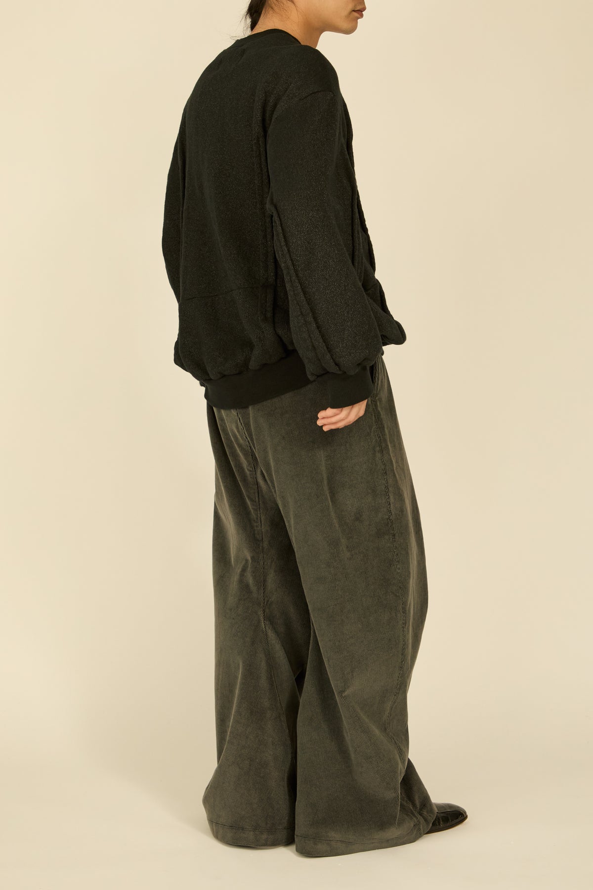 i'm here : " METAL " SWEAT SHIRT : / BLACK