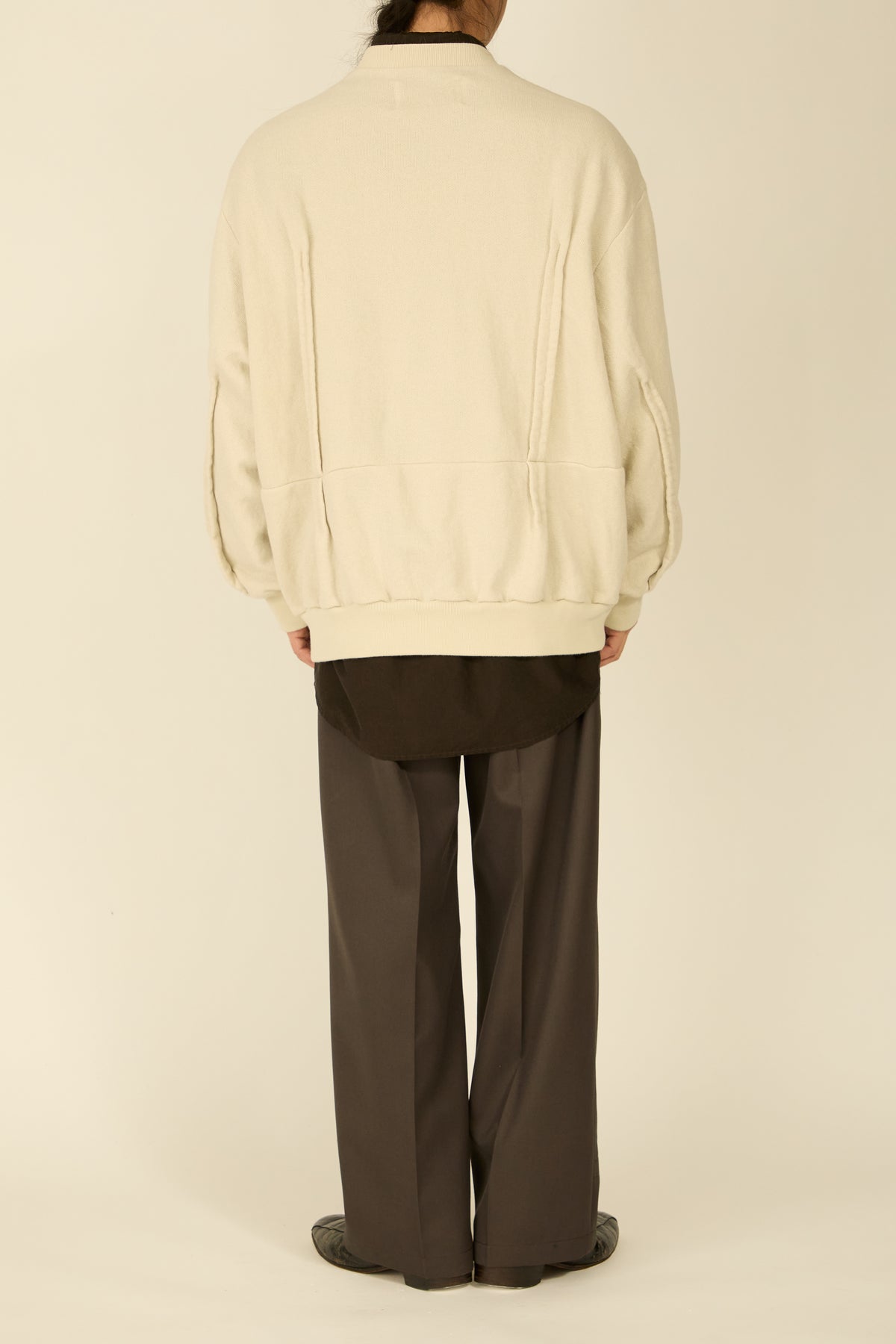 i'm here : " METAL " SWEAT SHIRT : / ECRU