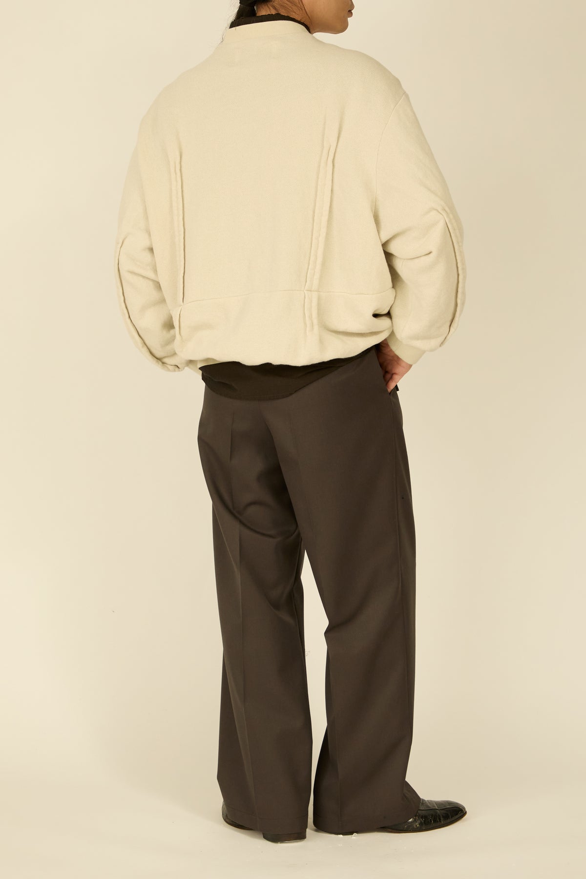 i'm here : " METAL " SWEAT SHIRT : / ECRU