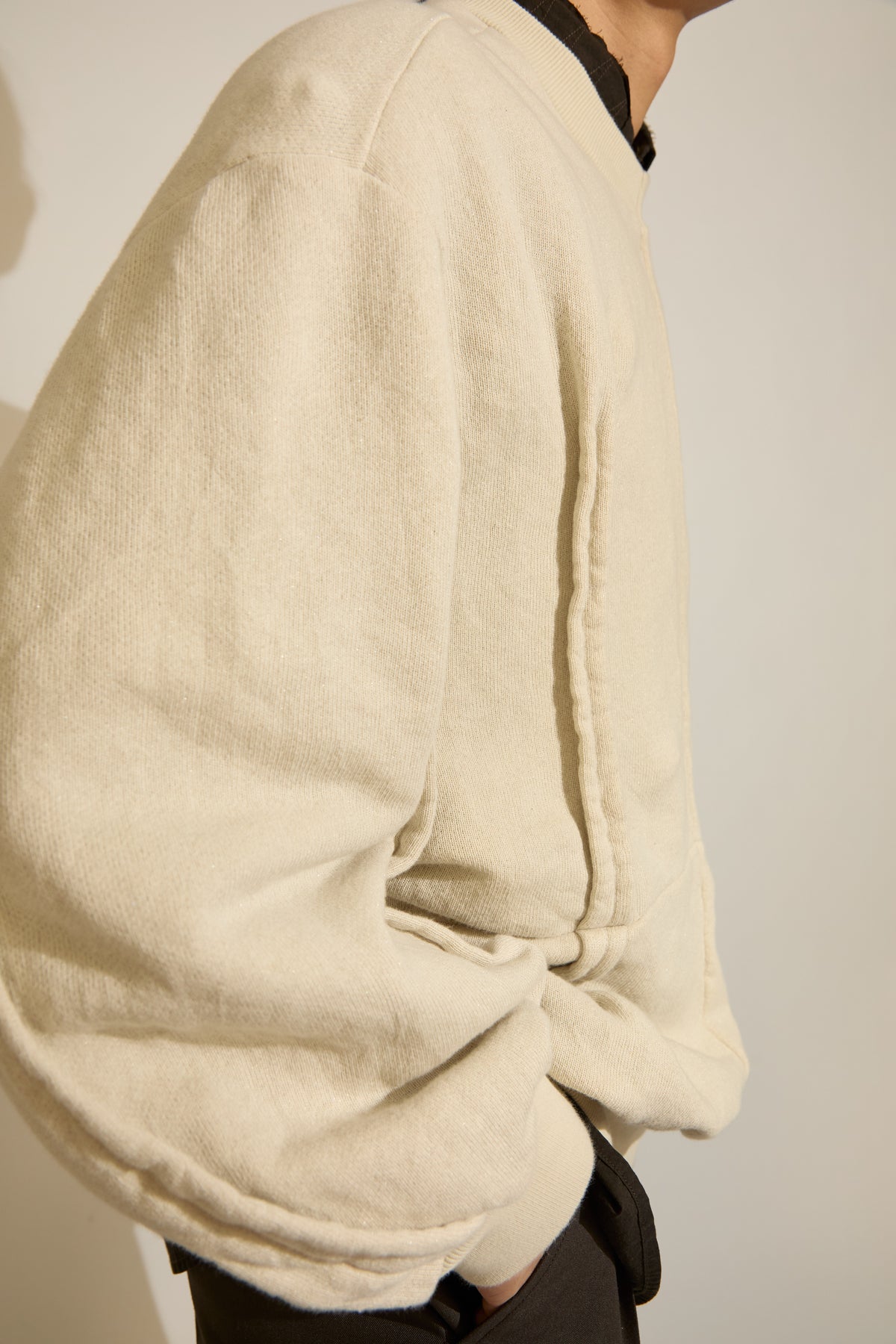i'm here : " METAL " SWEAT SHIRT : / ECRU
