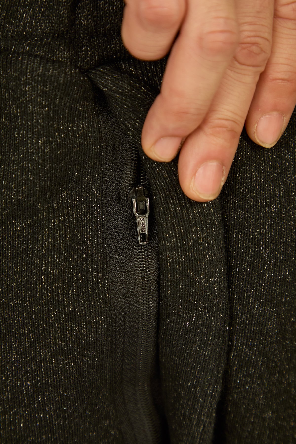 i'm here : " METAL " SWEAT PANTS : / BLACK