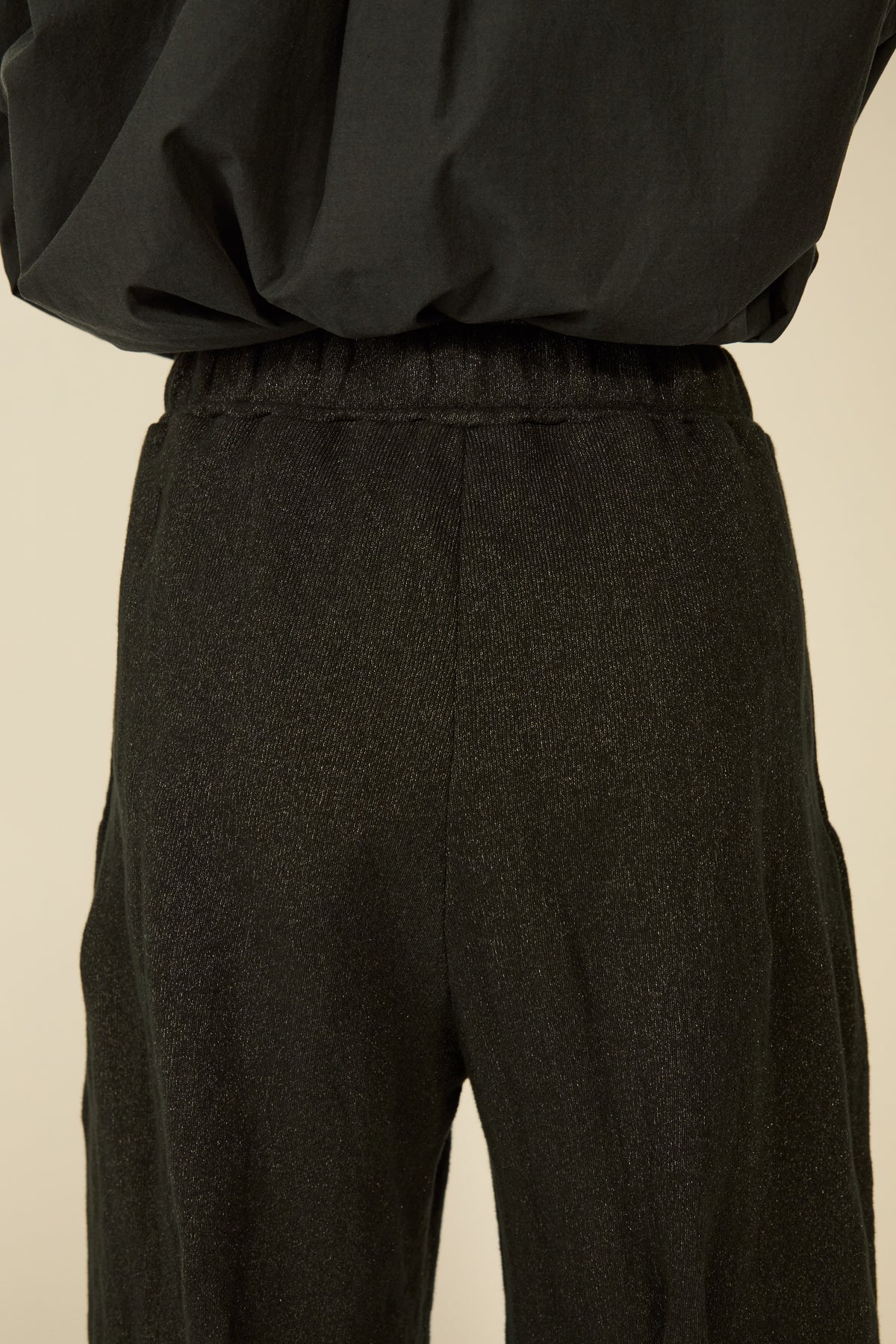 i'm here : " METAL " SWEAT PANTS : / BLACK