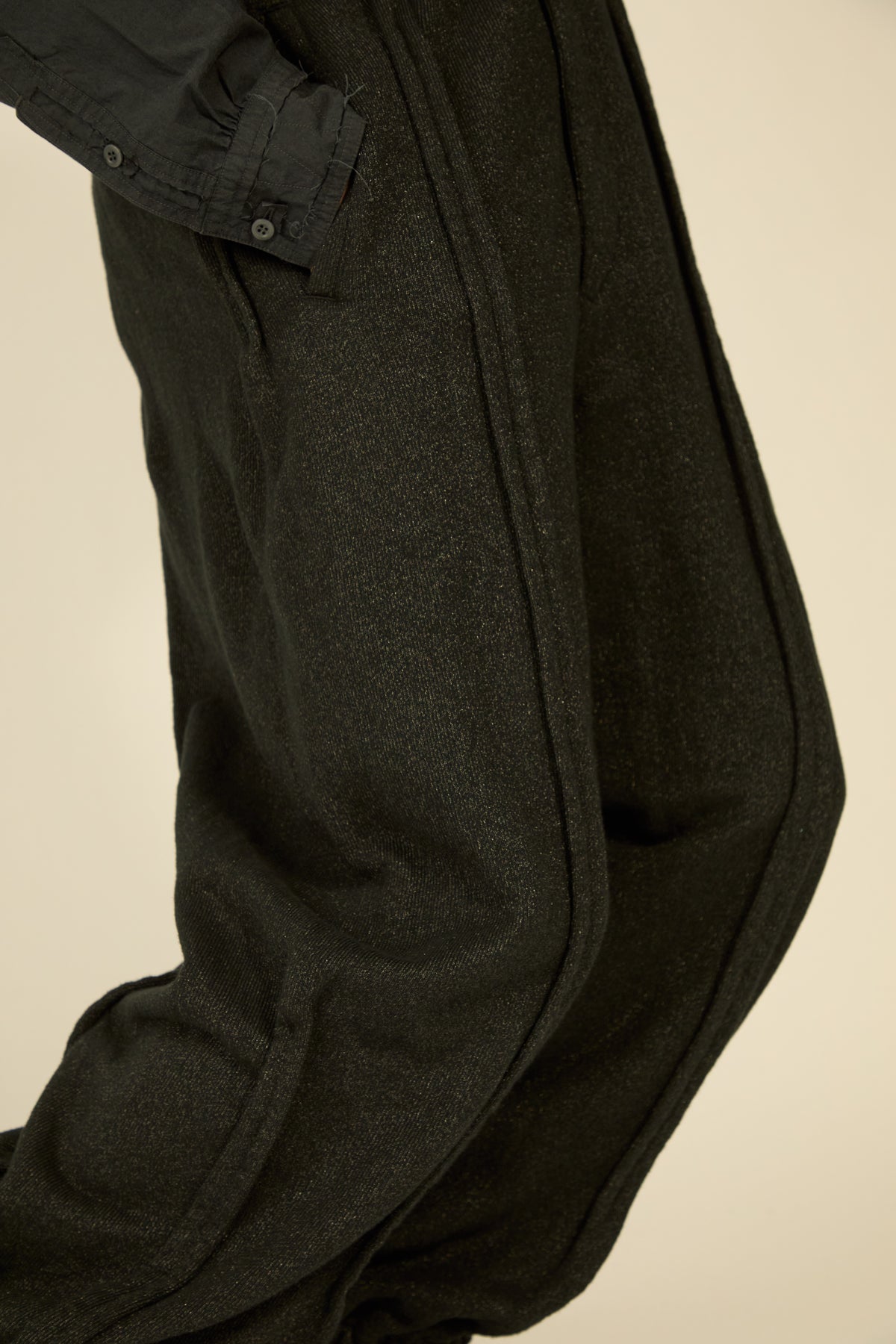 i'm here : " METAL " SWEAT PANTS : / BLACK