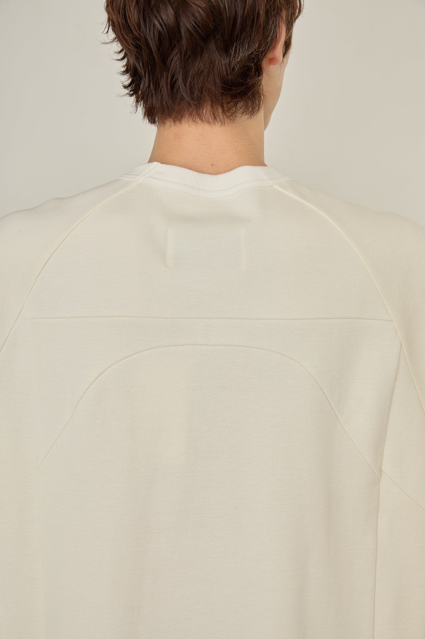 i'm here : TAILORED CUTOUT : T - SHIRT