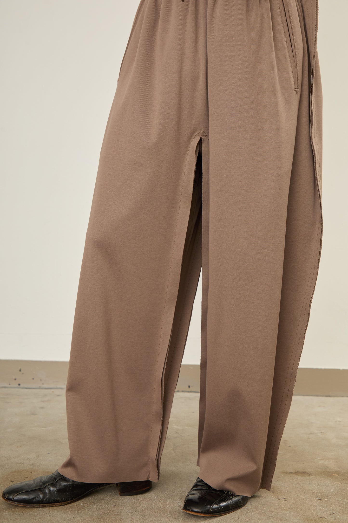 i'm here : " SLIT " PANTS :