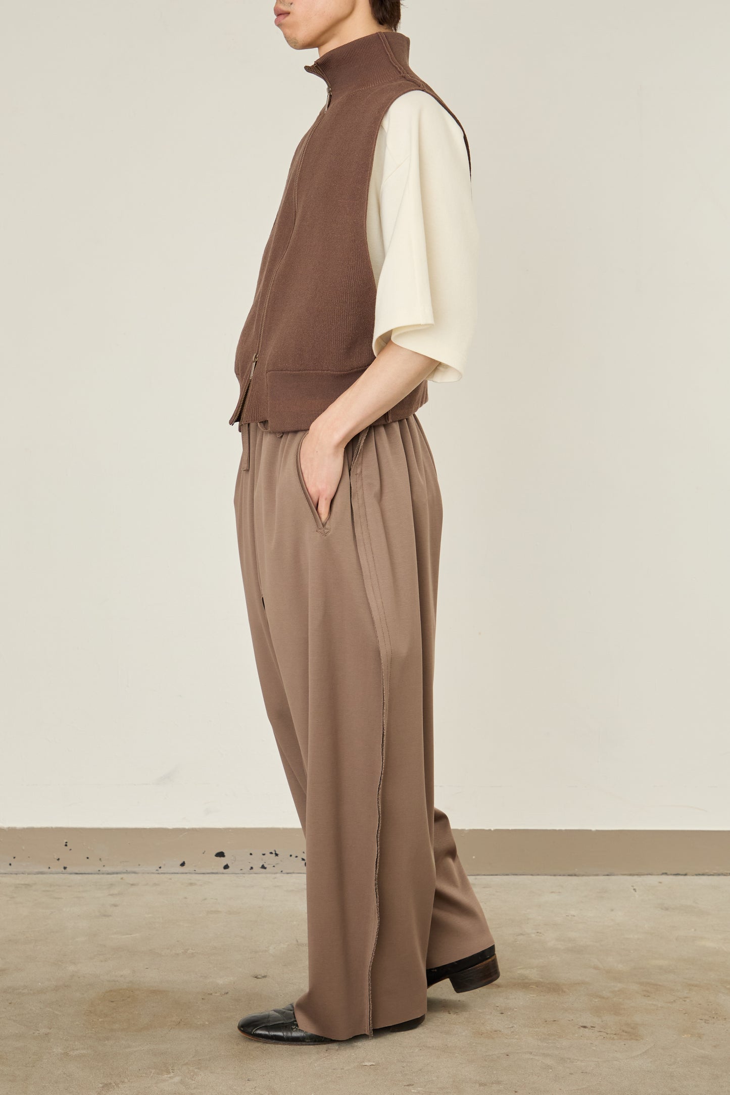 i'm here : DRIVER`S KNIT VEST :