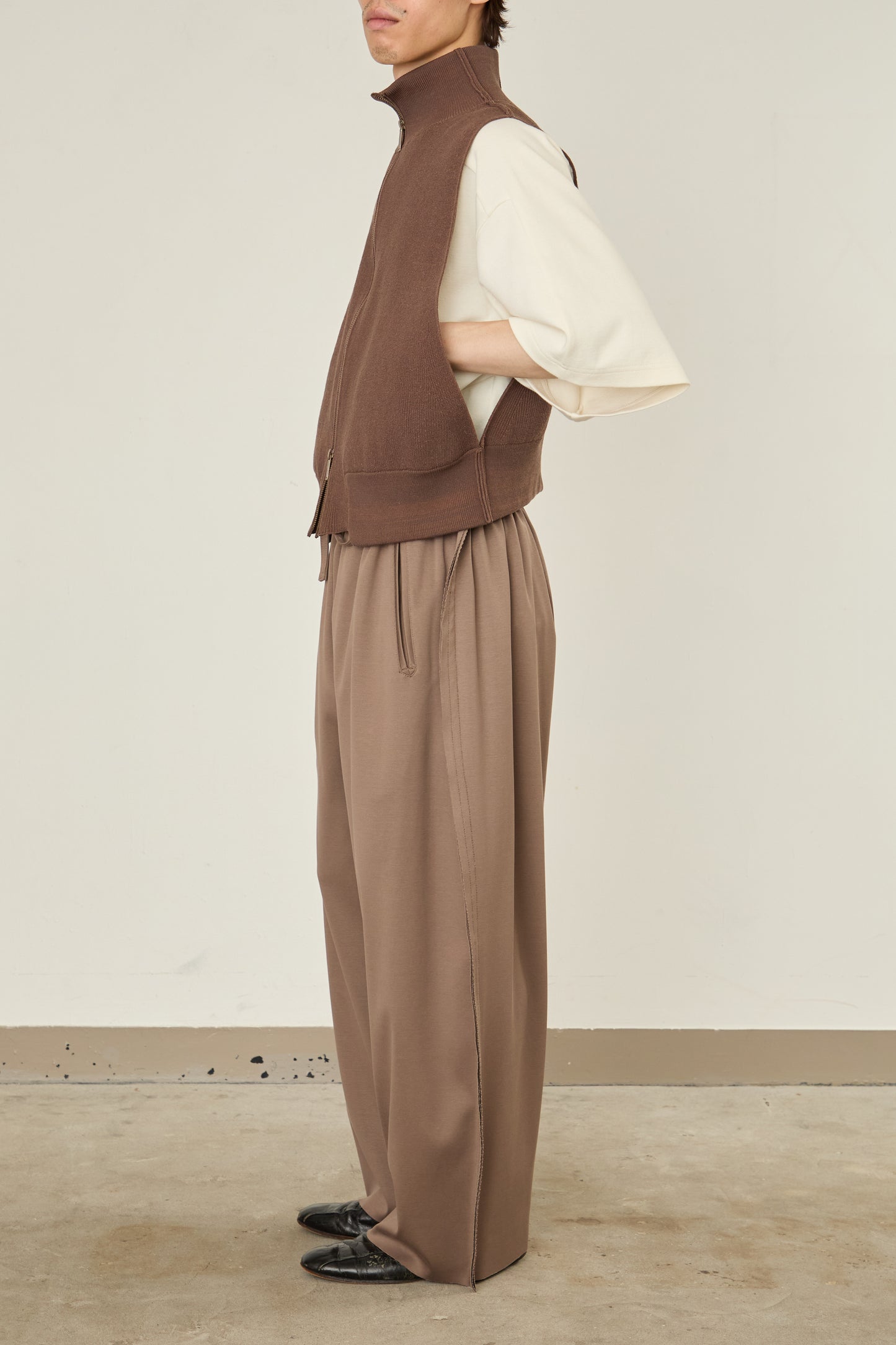 i'm here : DRIVER`S KNIT VEST :