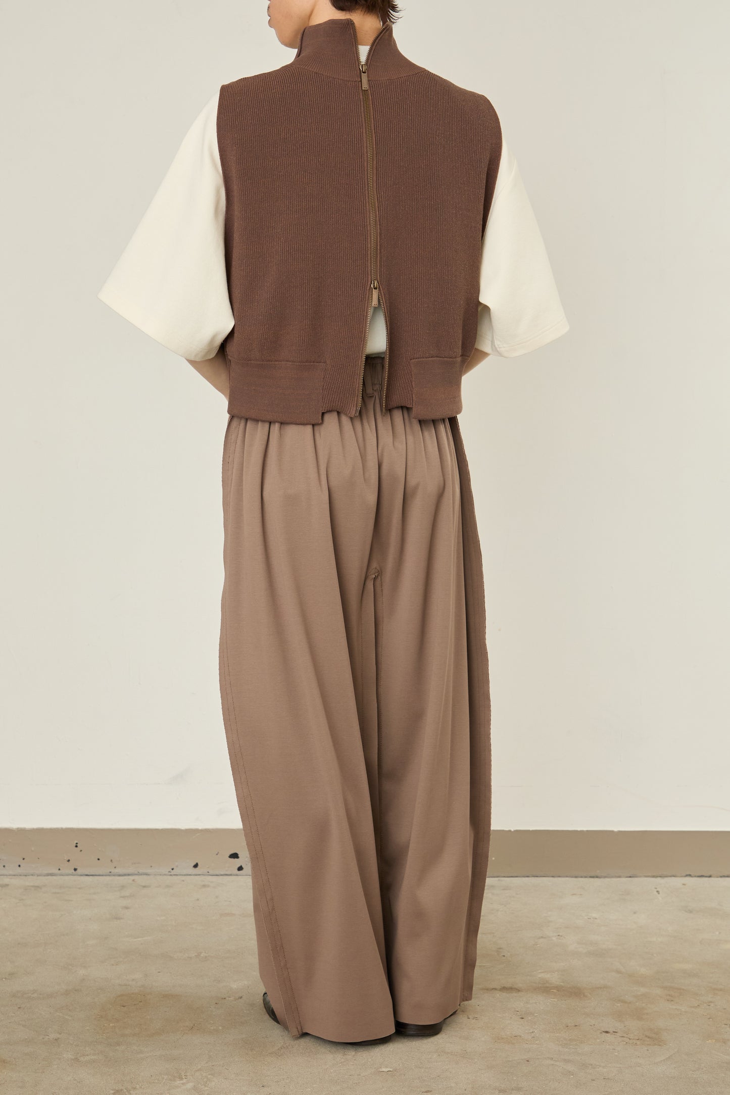 i'm here : DRIVER`S KNIT VEST :