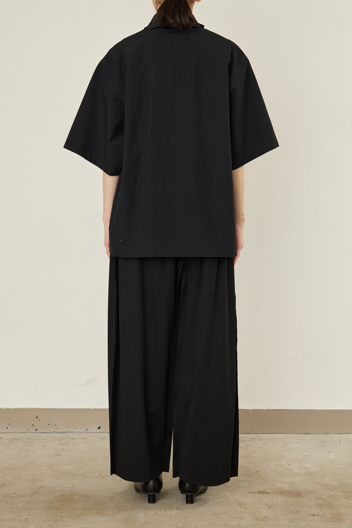 i'm here : TAILORED COLLAR : SHIRTS