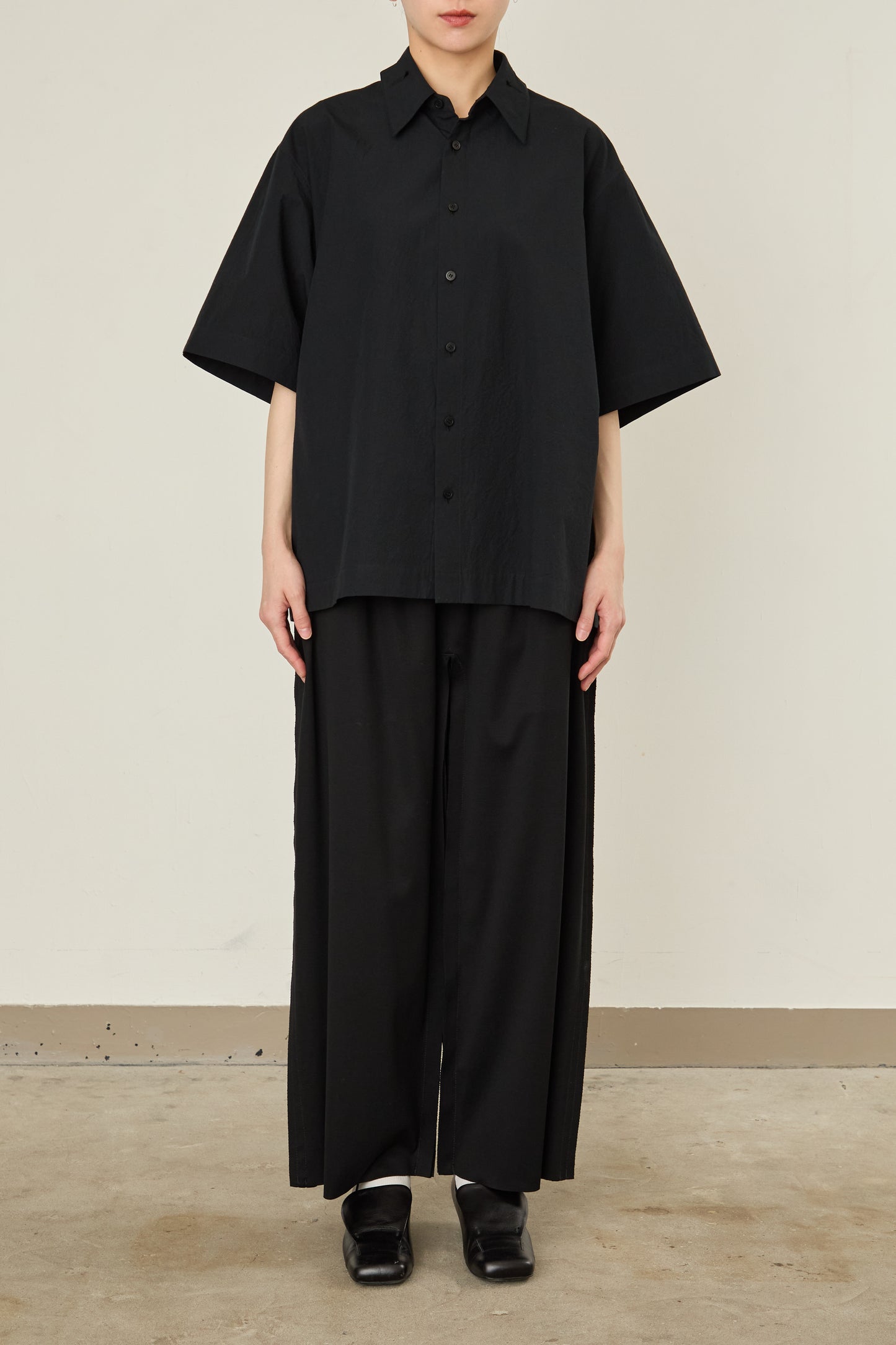 i'm here : TAILORED COLLAR : SHIRTS