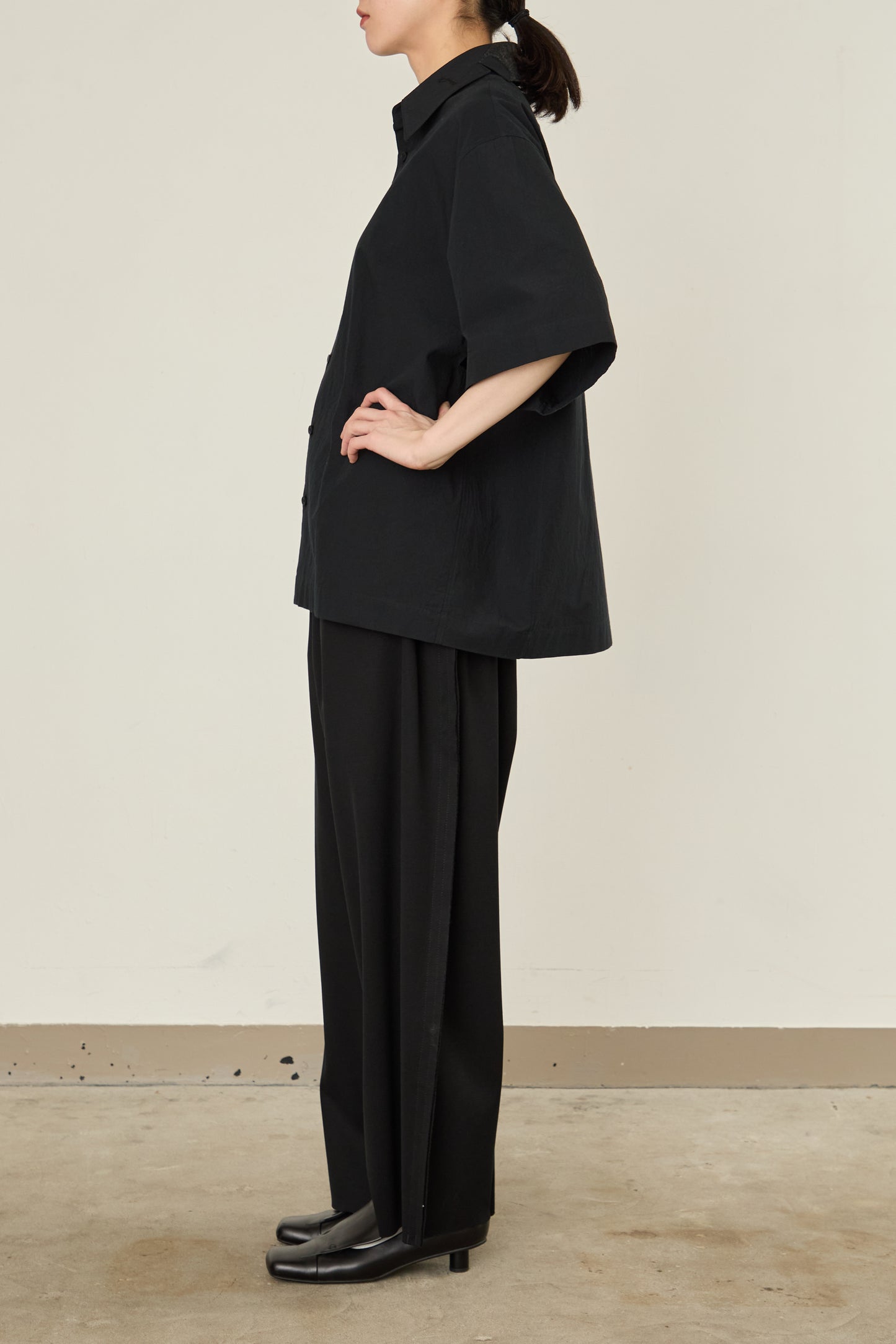 i'm here : TAILORED COLLAR : SHIRTS