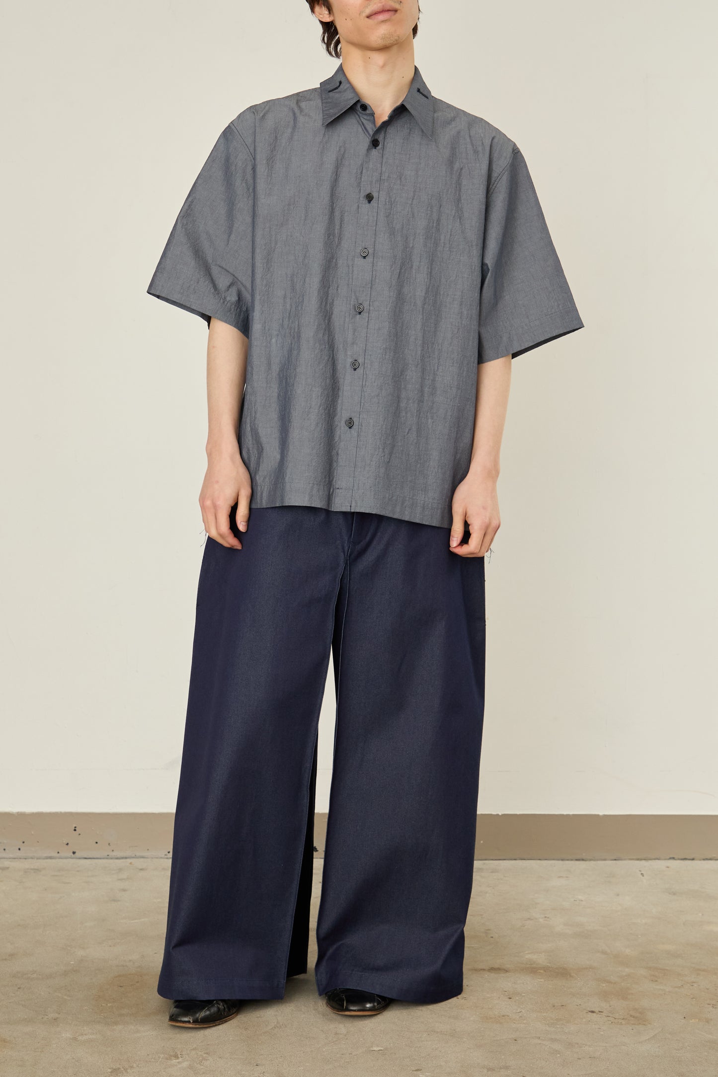 i'm here : TAILORED COLLAR : SHIRTS