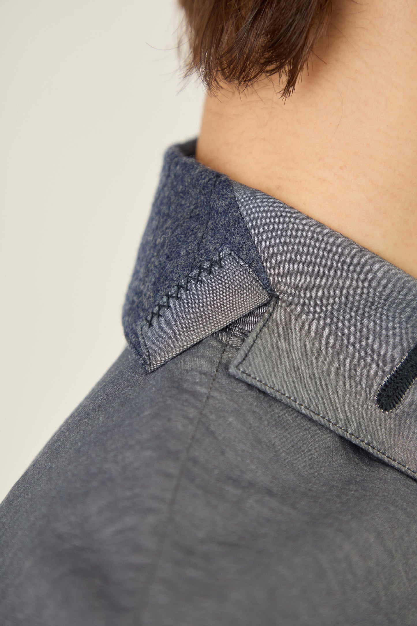 i'm here : TAILORED COLLAR : SHIRTS