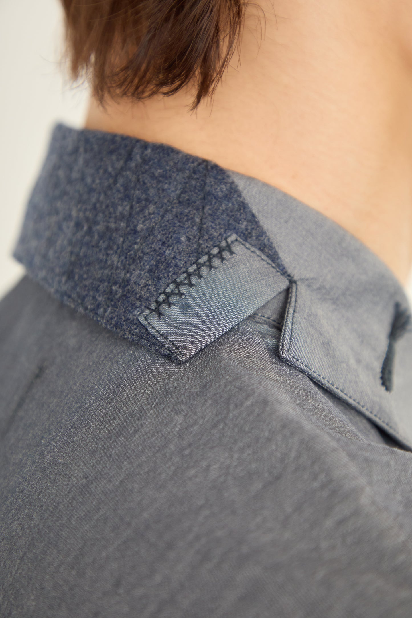 i'm here : TAILORED COLLAR : SHIRTS