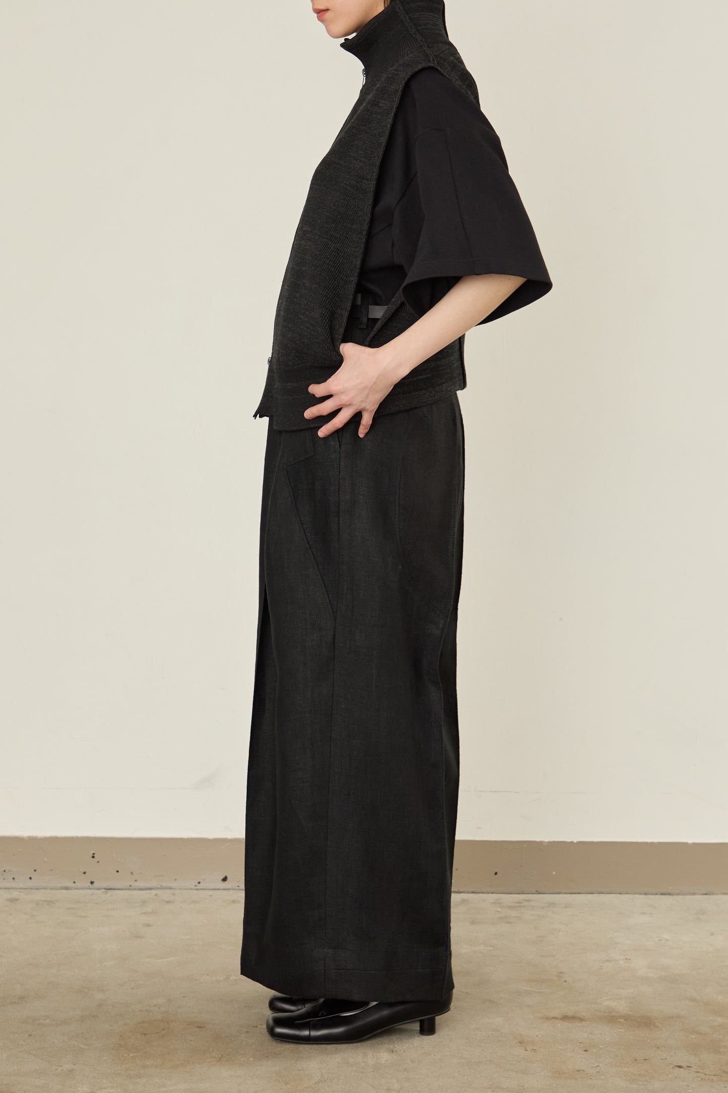 i'm here : DRIVER`S KNIT VEST :