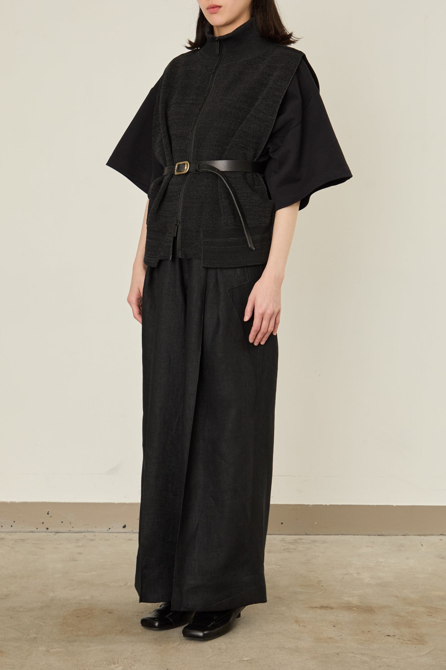 i'm here : DRIVER`S KNIT VEST :