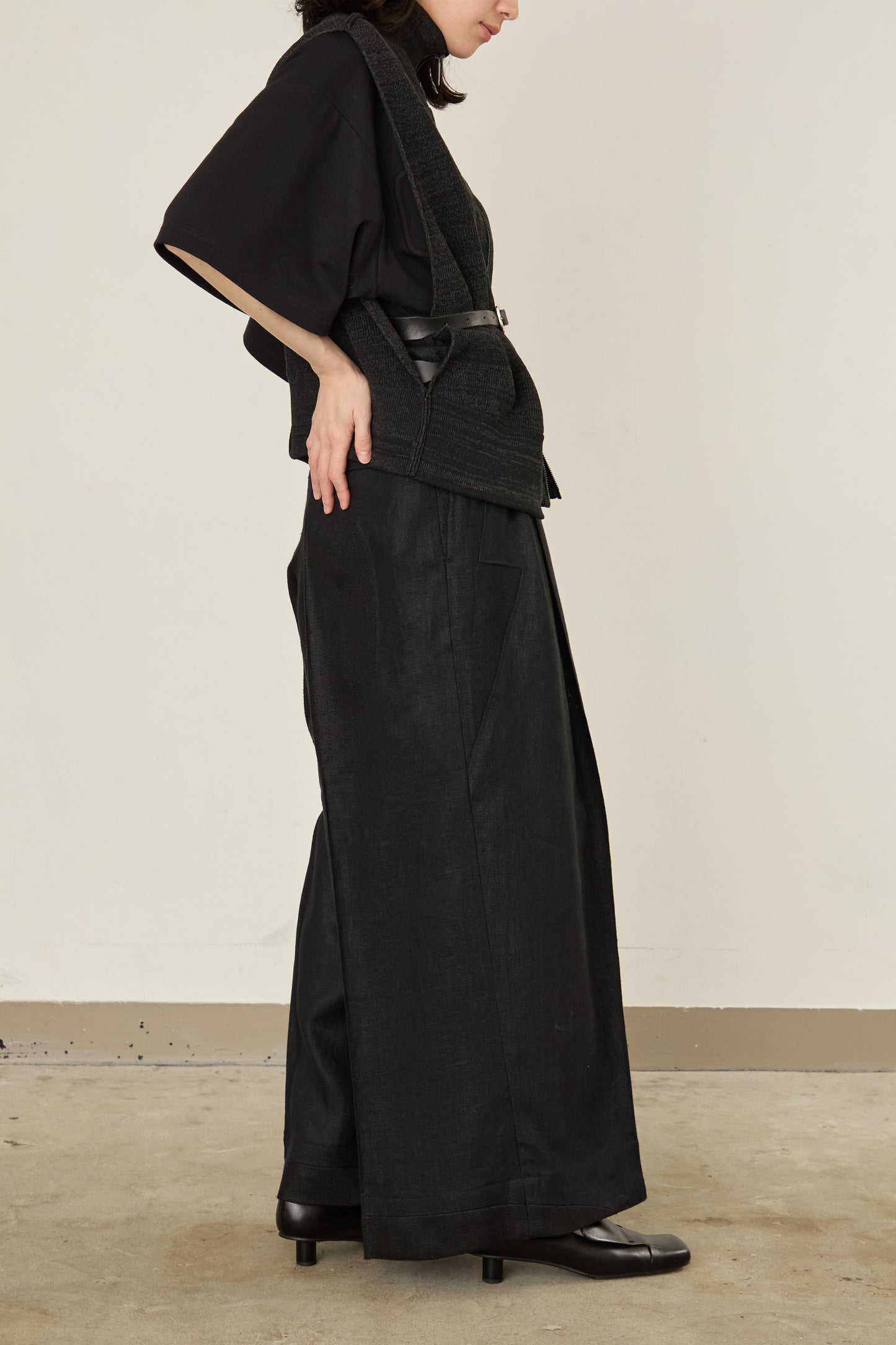 i'm here : DRIVER`S KNIT VEST :