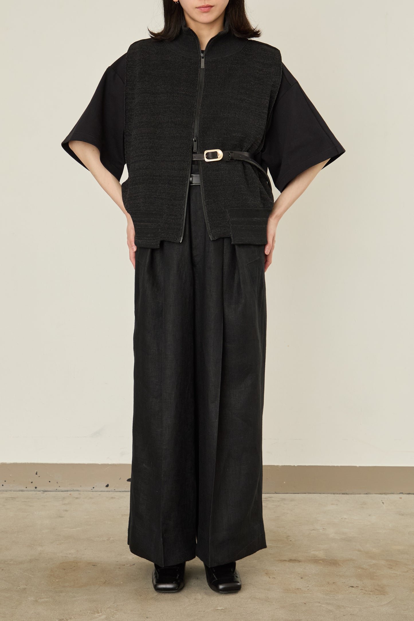 i'm here : DRIVER`S KNIT VEST :