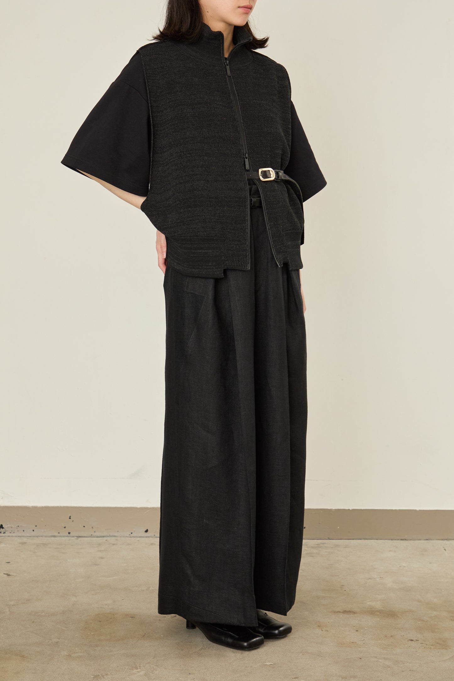 i'm here : DRIVER`S KNIT VEST :