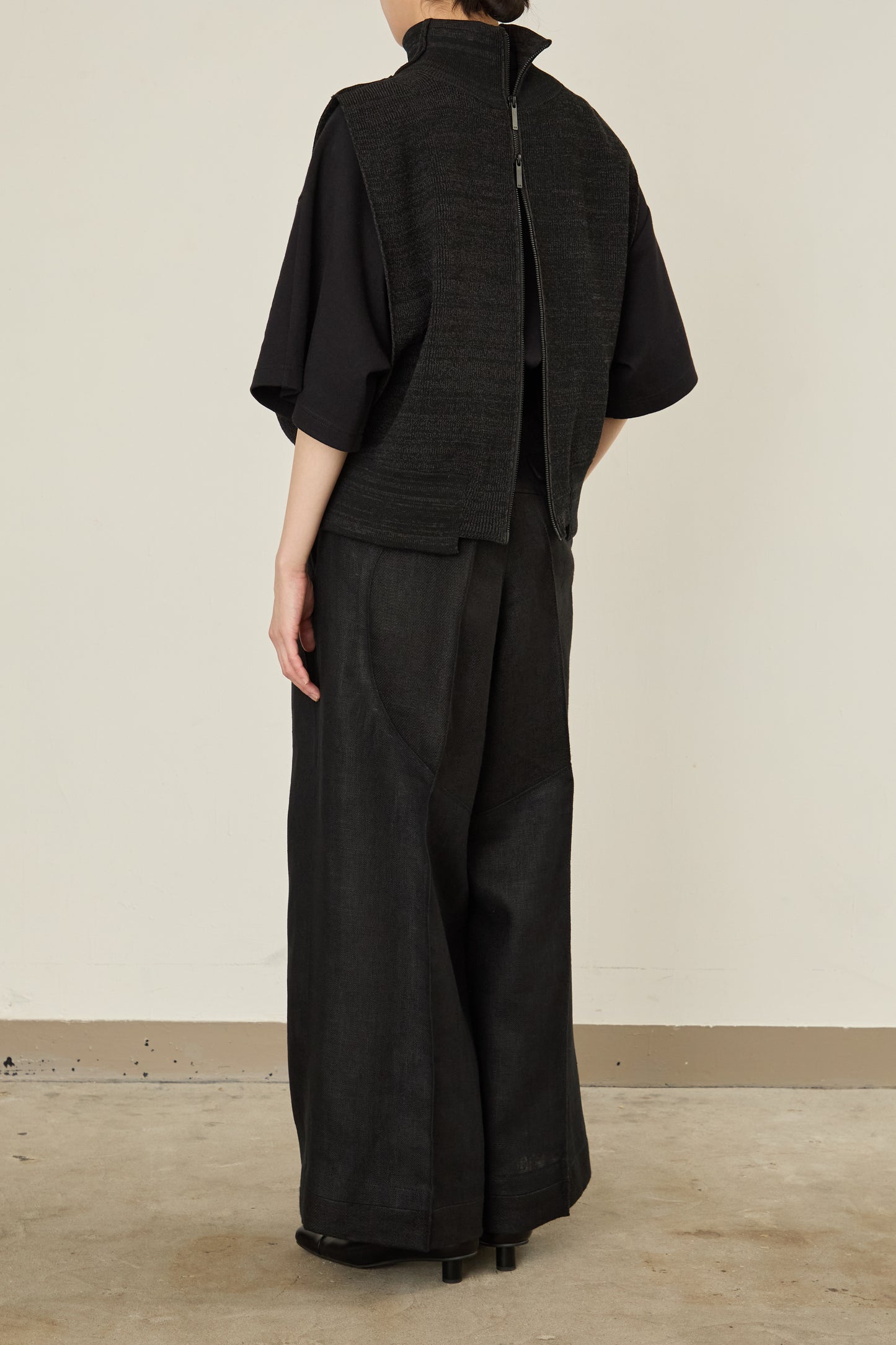 i'm here : DRIVER`S KNIT VEST :