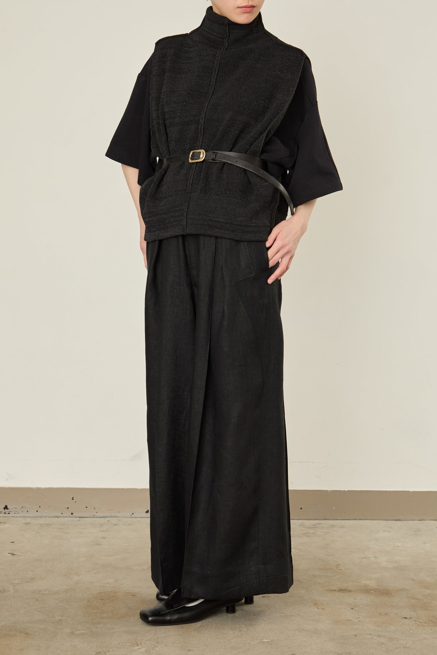 i'm here : DRIVER`S KNIT VEST :