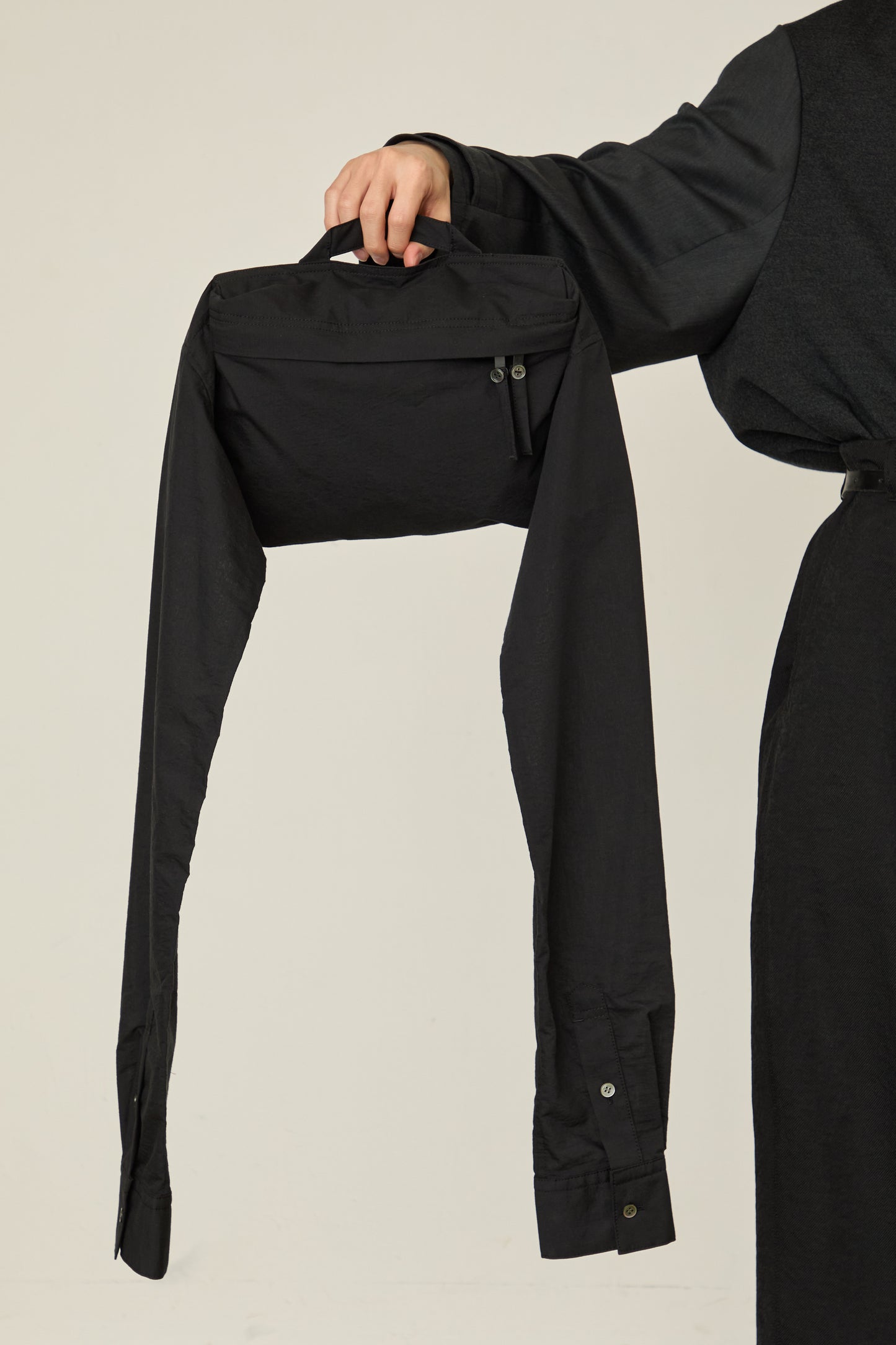 i'm here : SHIRT SLEEVE : BAG