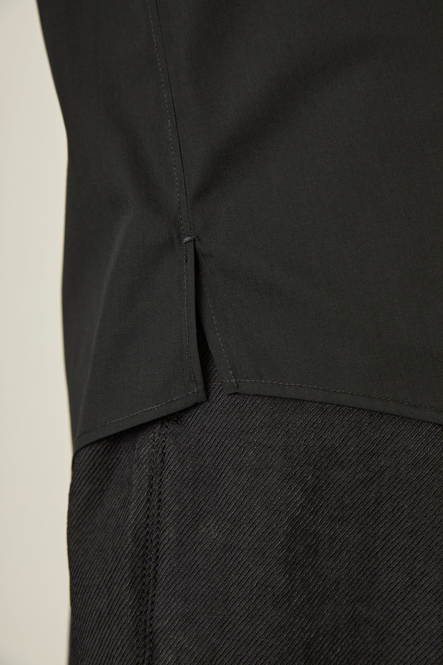 i'm here : KNIT SLEEVE : DOCKING SHIRTS