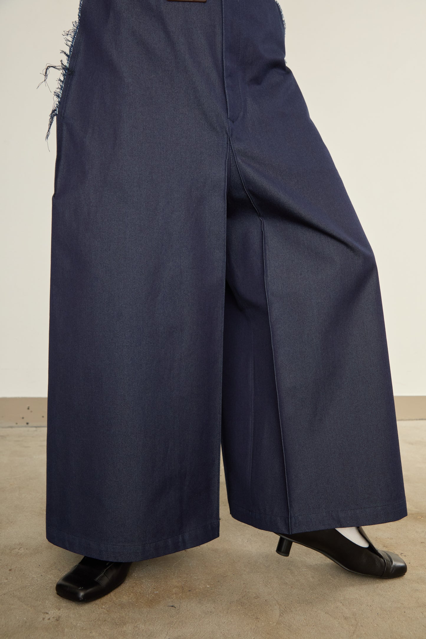 i'm here : " TUBE " PANTS :