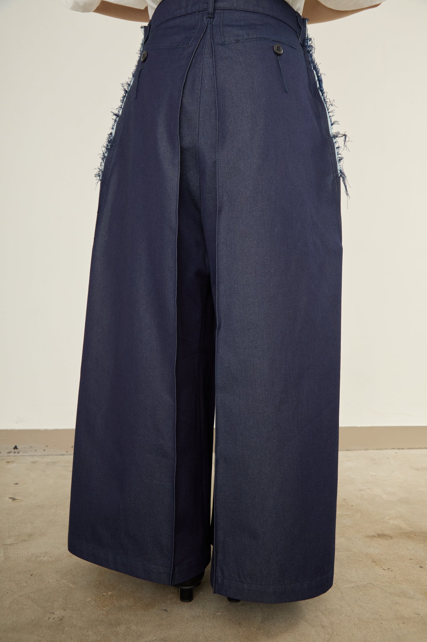 i'm here : " TUBE " PANTS :