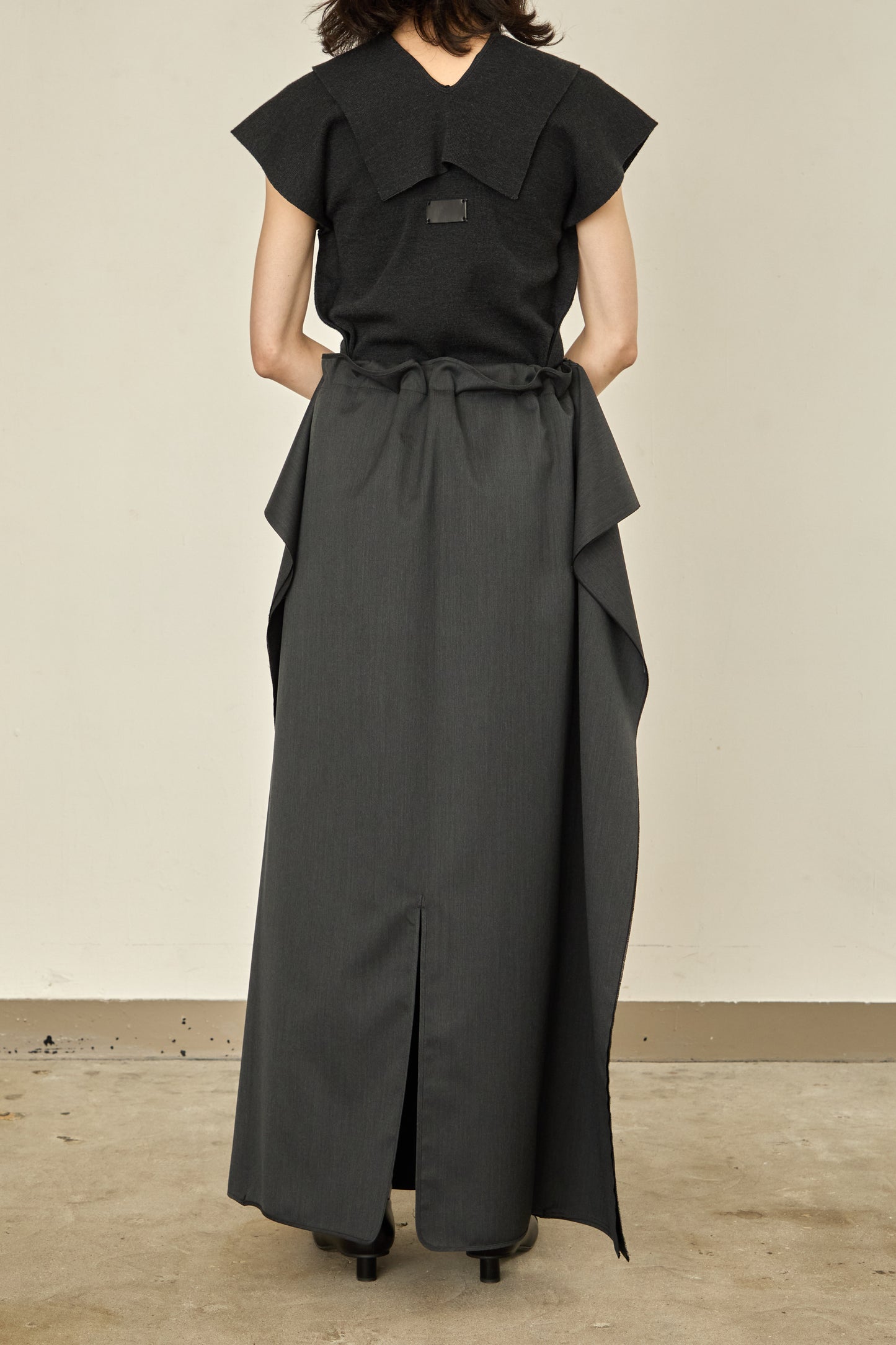 i'm here : UN(I)FORM : " FLAT " SKIRT