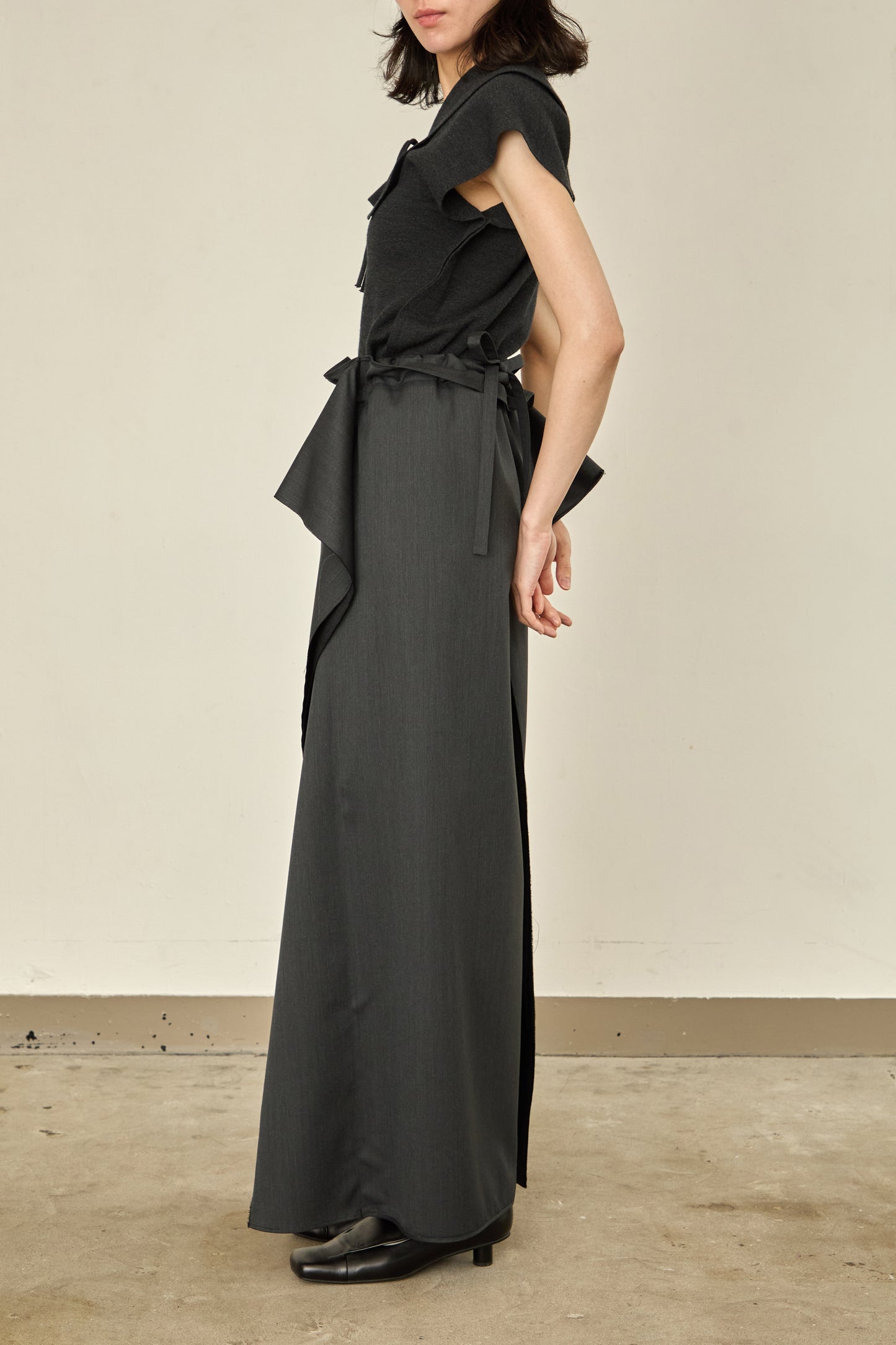 i'm here : UN(I)FORM : " FLAT " SKIRT