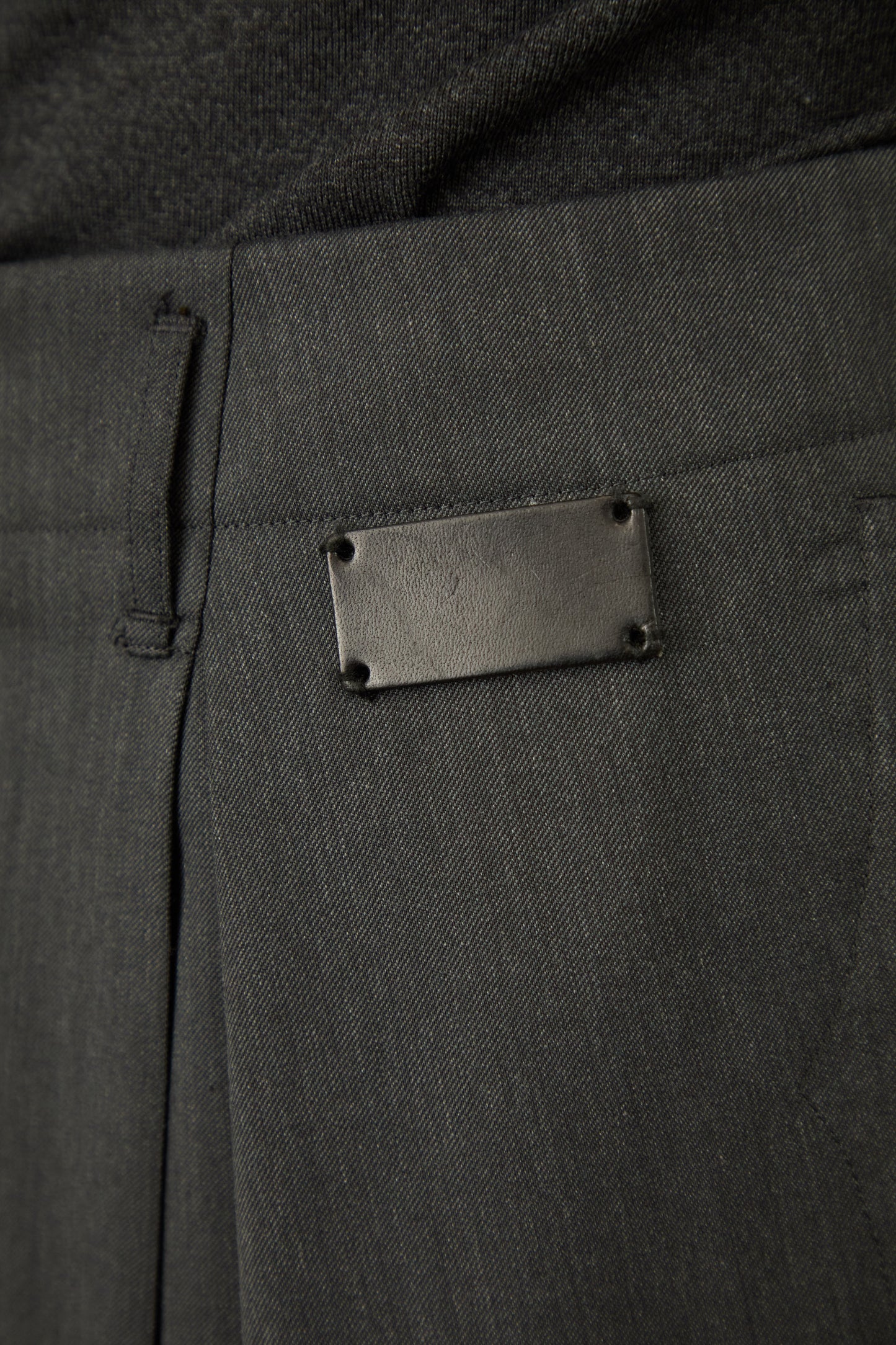 i'm here : UN(I)FORM : " ONE " TUCK PANTS