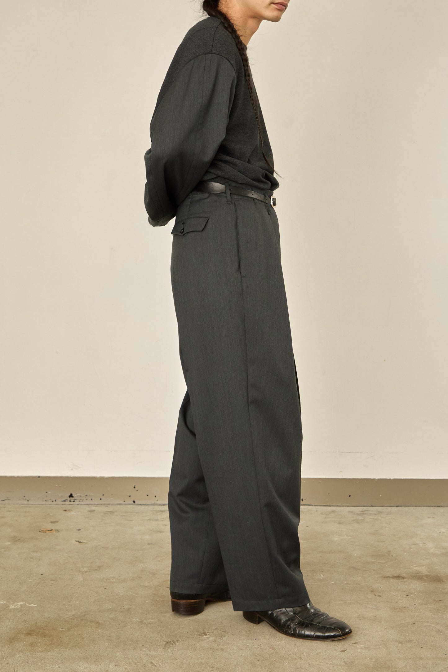 i'm here : UN(I)FORM : " ONE " TUCK PANTS