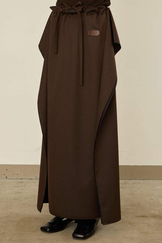 i'm here : UN(I)FORM : " FLAT " SKIRT