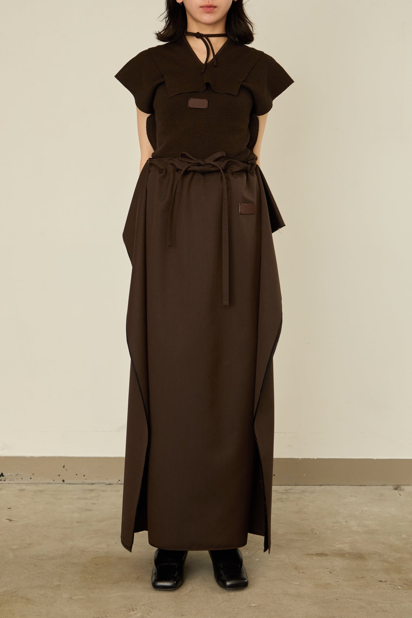 i'm here : UN(I)FORM : " FLAT " SKIRT