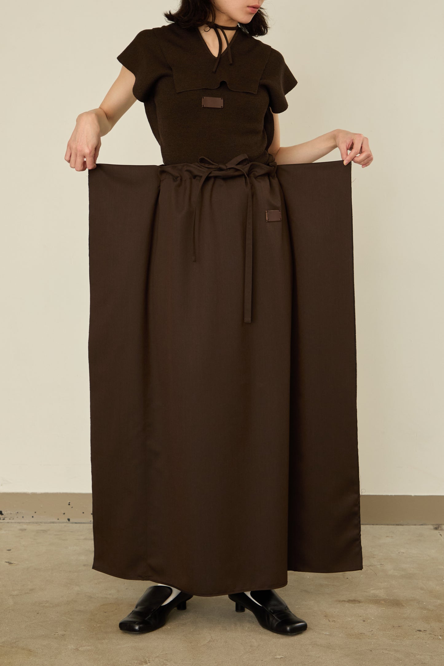 i'm here : UN(I)FORM : " FLAT " SKIRT