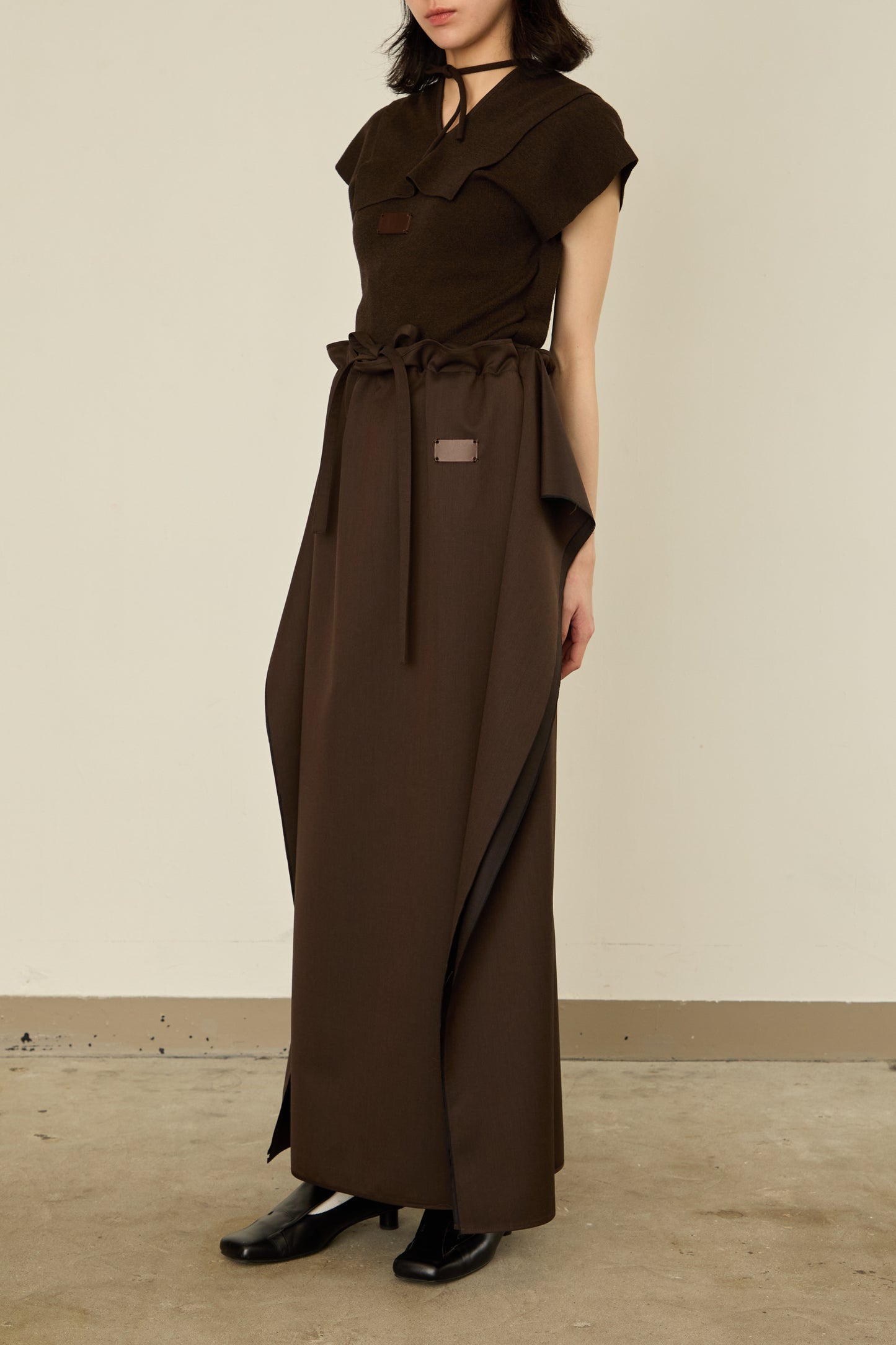 i'm here : UN(I)FORM : " FLAT " SKIRT